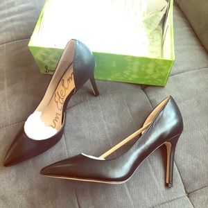 BRAND NEW cute black Sam Edelman pointy toe heels!